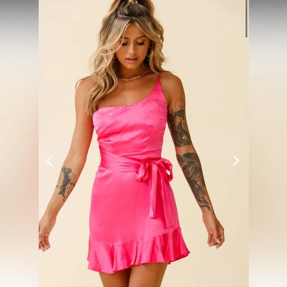 NWT Selfie Leslie DON'T WAIT UP ONE SHOULDER WAIST TIE DRESS HOT PINK - Picture 2 of 6